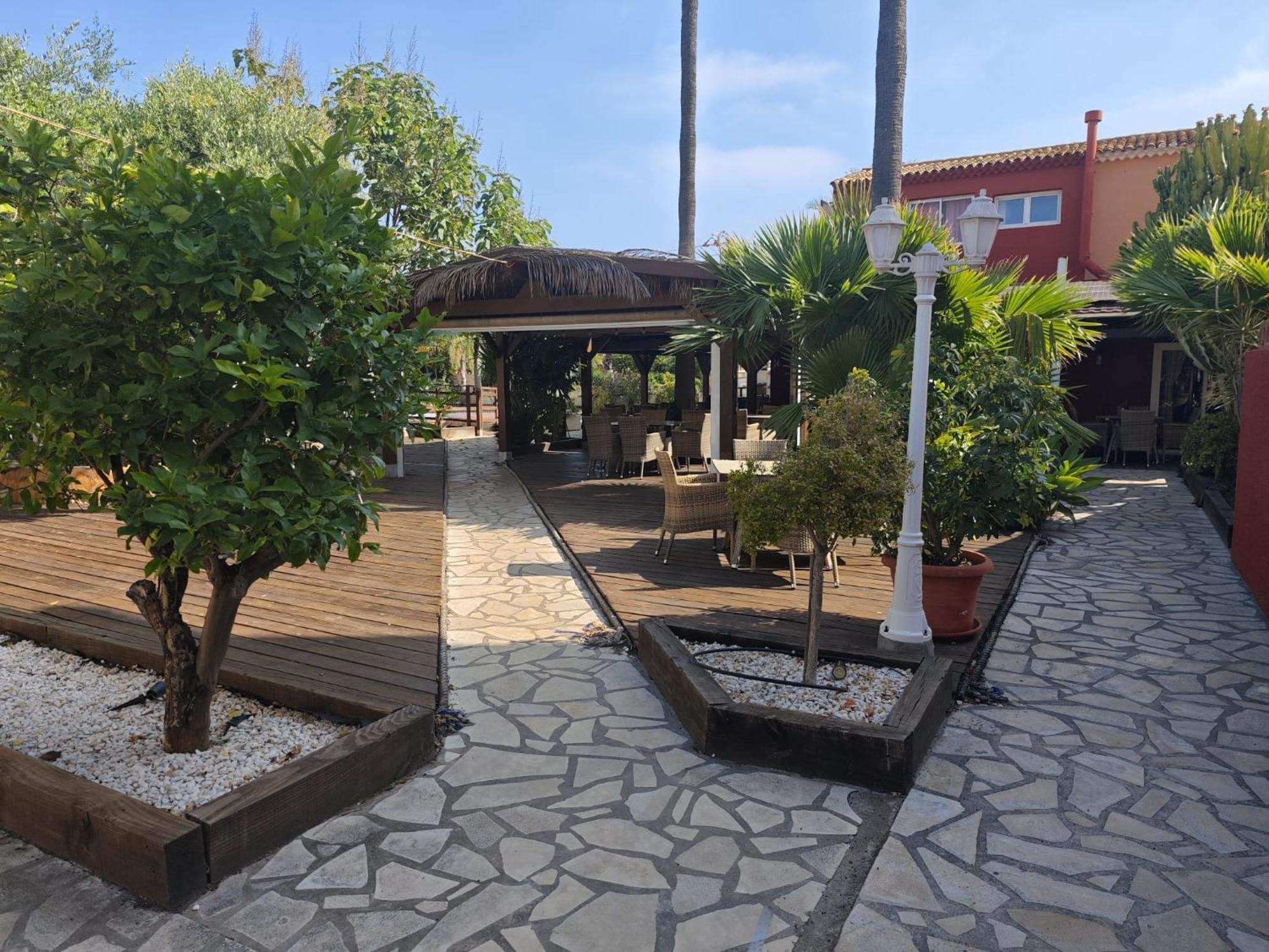 Alojamiento Cafe Soles Dénia Exterior foto